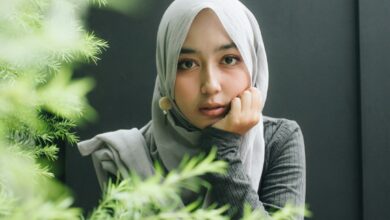 امرأة ترتدي الحجاب - صورة توضيحية