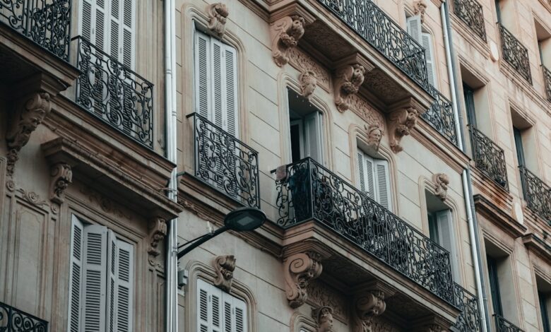مبنى سكني في فرنسا - صورة تعبيرية