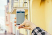 هاتف ذكي في فنلندا - صورة تعبيرية لخدمات MyKanta