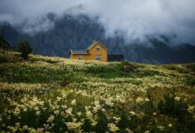Norwegian rural cabin illustrative image; not the cabins affected by the fire