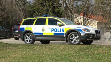 سيارة شرطة سويدية من طراز فولفو XC70، صورة أرشيفية بعدسة WikiaWic عبر ويكيميديا كومنز CC BY-SA 4.0