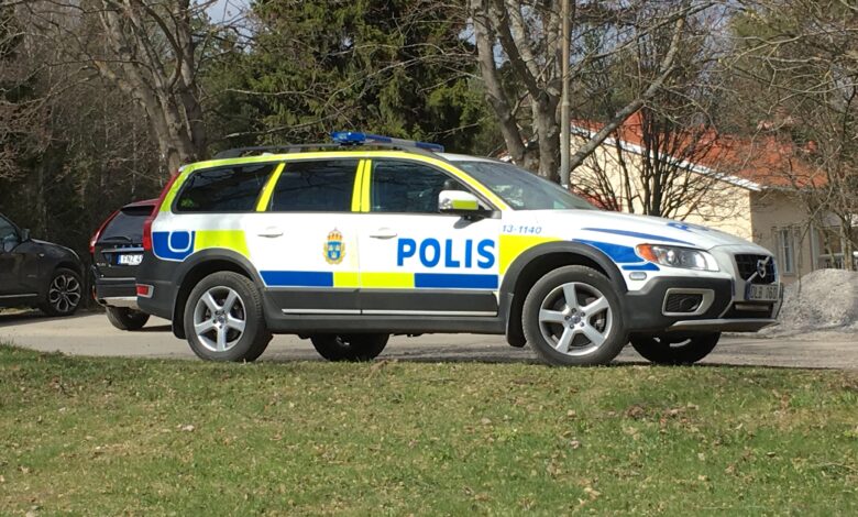 سيارة شرطة سويدية من طراز فولفو XC70، صورة أرشيفية بعدسة WikiaWic عبر ويكيميديا كومنز CC BY-SA 4.0
