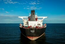 gulf oil hormuz flows 2026