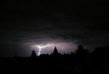 غيوم وأحوال جوية - صورة توضيحية